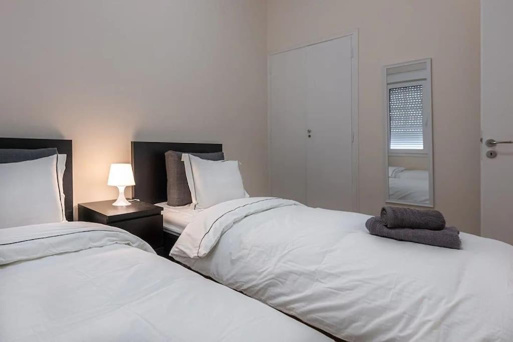 Kerameikos 2 Bedroom Apartment Atina Dış mekan fotoğraf