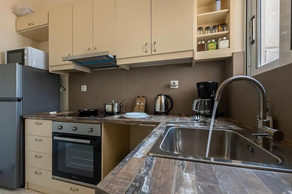 Kerameikos 2 Bedroom Apartment Atina Dış mekan fotoğraf