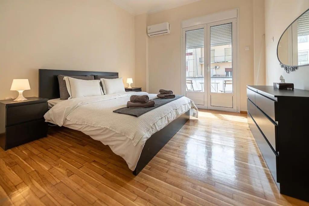 Kerameikos 2 Bedroom Apartment Atina Dış mekan fotoğraf